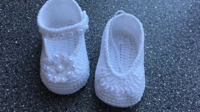 Как вязать пинетки спицами по схемам вязания с видео и фото