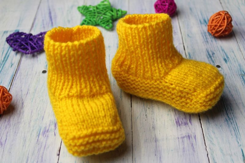 Как вязать пинетки спицами по схемам вязания с видео и фото