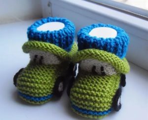 Как вязать пинетки спицами по схемам вязания с видео и фото