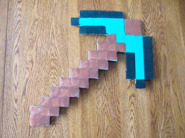 Шаблон кирки из майнкрафт