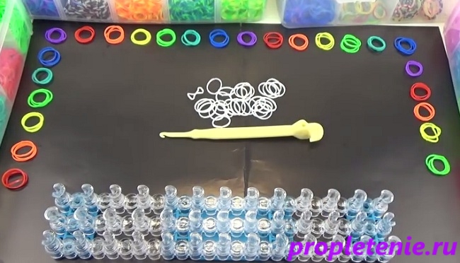 Браслеты из резинок на рогатке: особенности технологии плетения ангела и сердечка крючком, мастер-классы