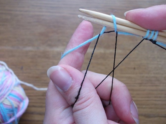 Носочки на двух спицах с описанием