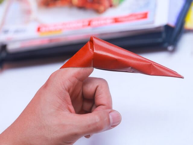 Как сделать когти из бумаги: оригами на пальцы