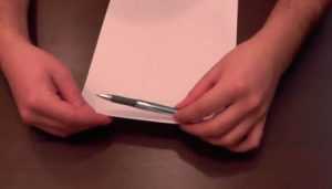 Как сделать из бумаги пистолет, который стреляет резинками: легкая схема своими руками