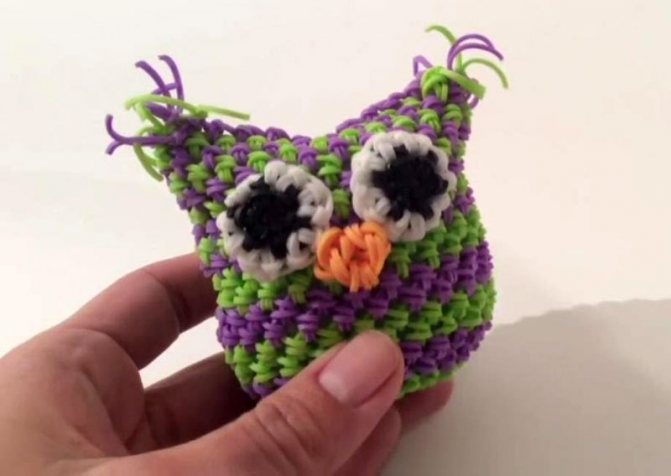 Плетение из резинок на станке для начинающих: фигурки и браслеты с фото