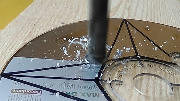 Как сделать сюрикен из бумаги своими руками - поэтапная инструкция Как сделать сюрикен из бумаги своими руками - поэтапная инструкция