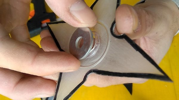 Как сделать сюрикен из бумаги своими руками - поэтапная инструкция Как сделать сюрикен из бумаги своими руками - поэтапная инструкция