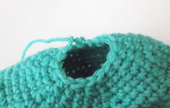 Схемы вязания крючком колпаков с описанием