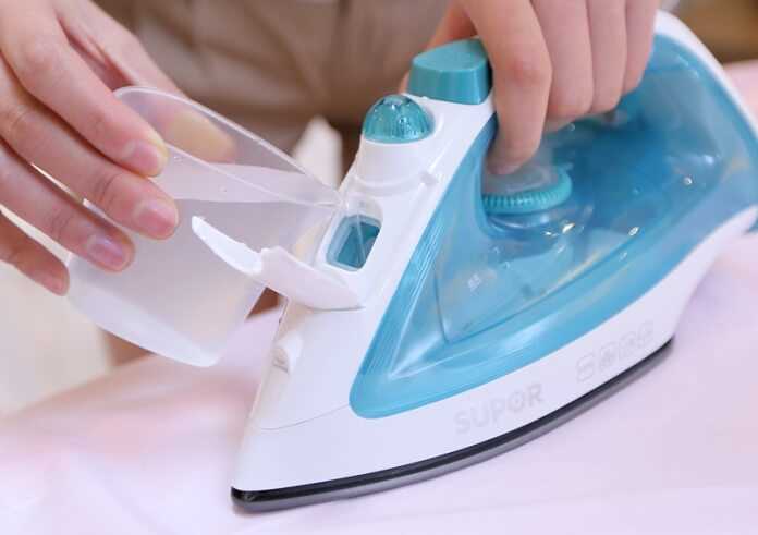 Как быстро и эффективно избавить утюг от нагара?