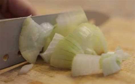 Как правильно приготовить лук: советы и рецепты Как правильно приготовить лук: советы и рецепты