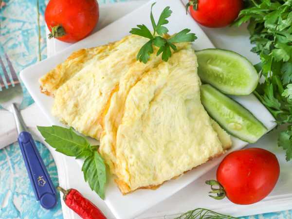 Как приготовить вкусный омлет на сковороде: шаг за шагом