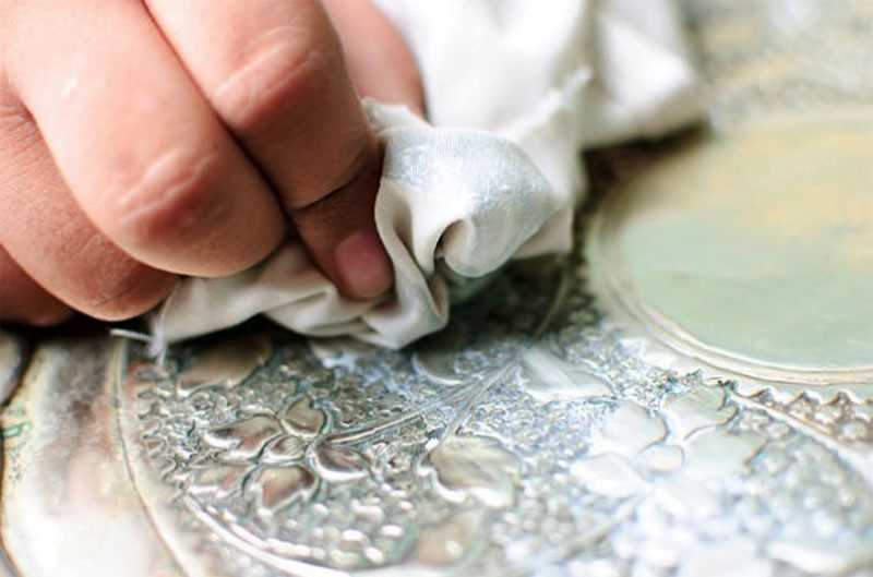 Как провести чистку серебра в домашних условиях: советы и простые способы Как провести чистку серебра в домашних условиях: советы и простые способы