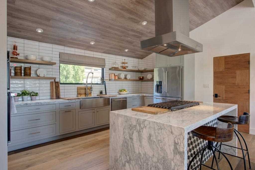 Как самому отремонтировать кухню: подробный гайд для начинающих Как самому отремонтировать кухню: подробный гайд для начинающих