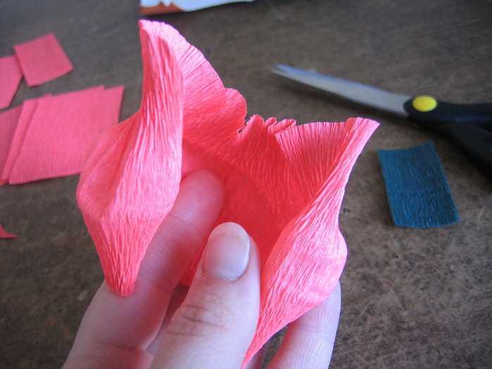 Создайте лепестки