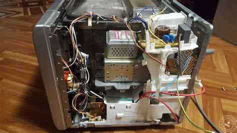 Как сделать самостоятельный ремонт микроволновки: пошаговая инструкция Как сделать самостоятельный ремонт микроволновки: пошаговая инструкция