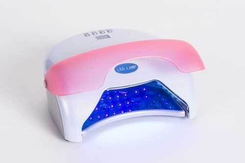 Топ-5 лучших ламп для шеллака