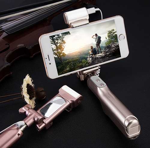 Снятие селфи с палкой для селфи