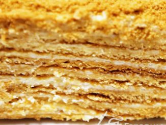 Рецепт: Медовый торт со сметанным кремом